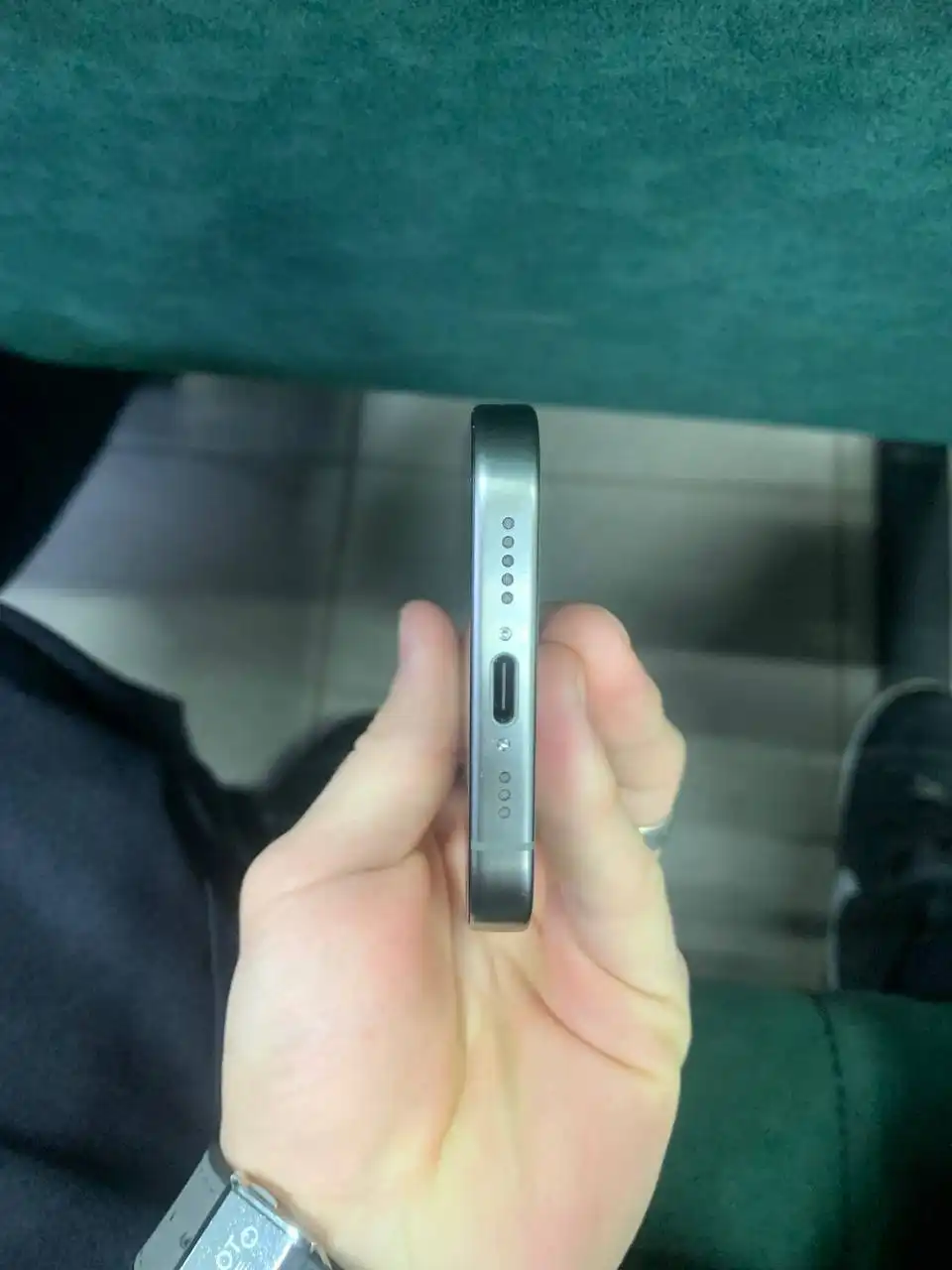 Продам iPhone 15 Pro с заменённым дисплеем - Телефоны (Электроника) в Саранск