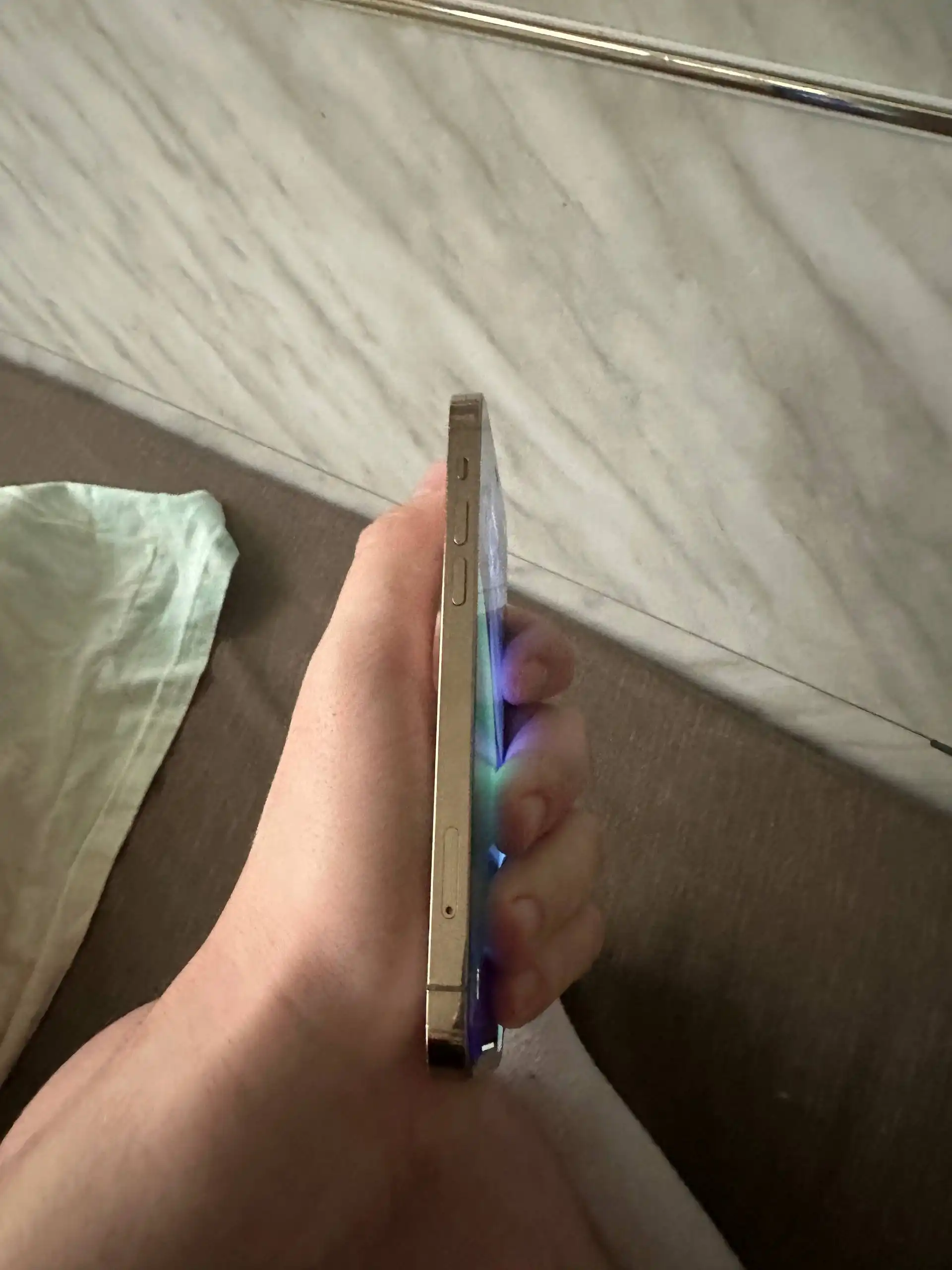 iPhone в отличном состоянии с замененным аккумулятором - Смартфоны (Электроника) в Саранск