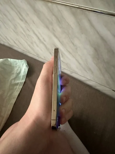 iPhone в отличном состоянии с замененным аккумулятором - Смартфоны в Саранск