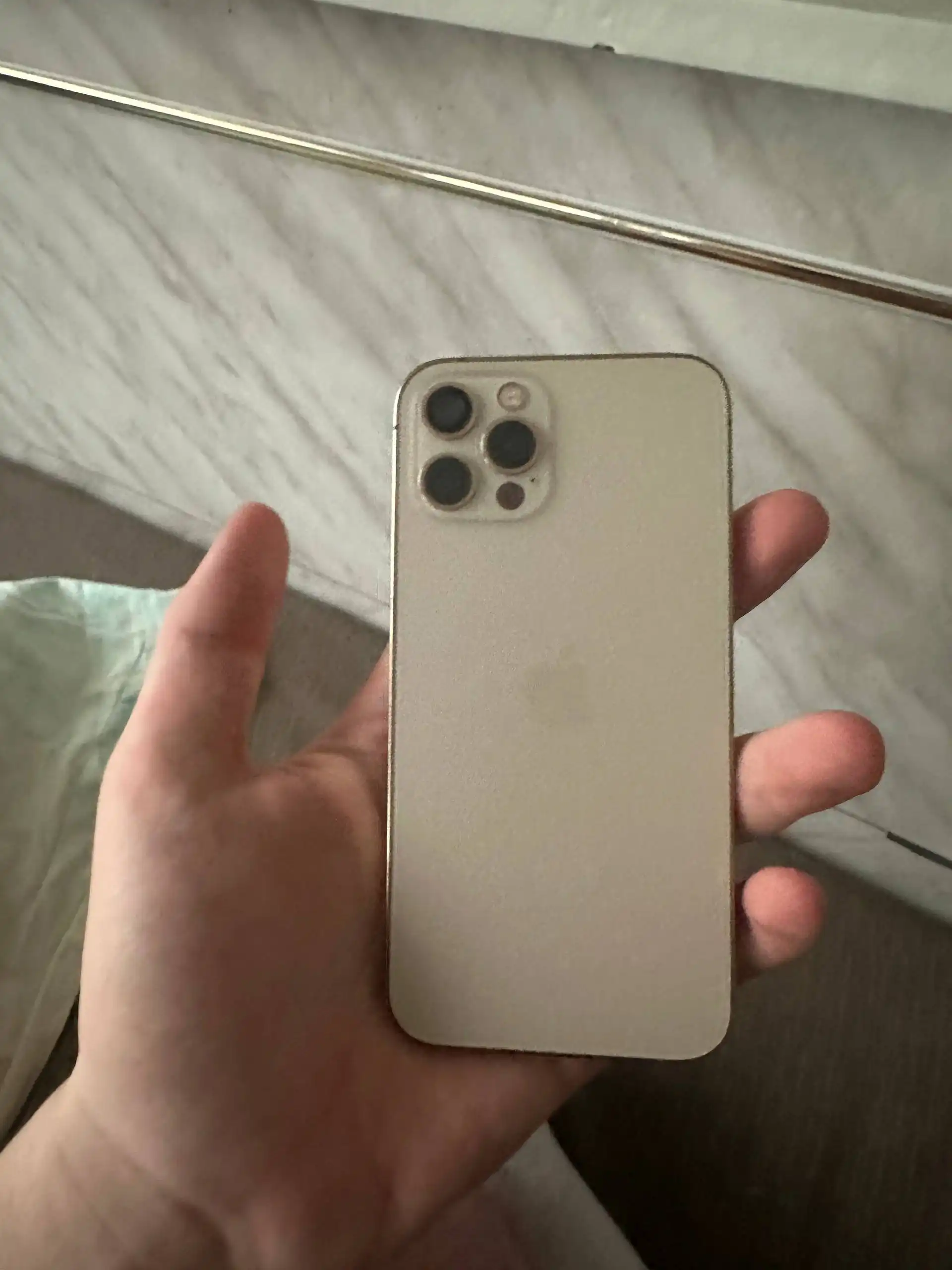 iPhone в отличном состоянии с замененным аккумулятором - Смартфоны (Электроника) в Саранск