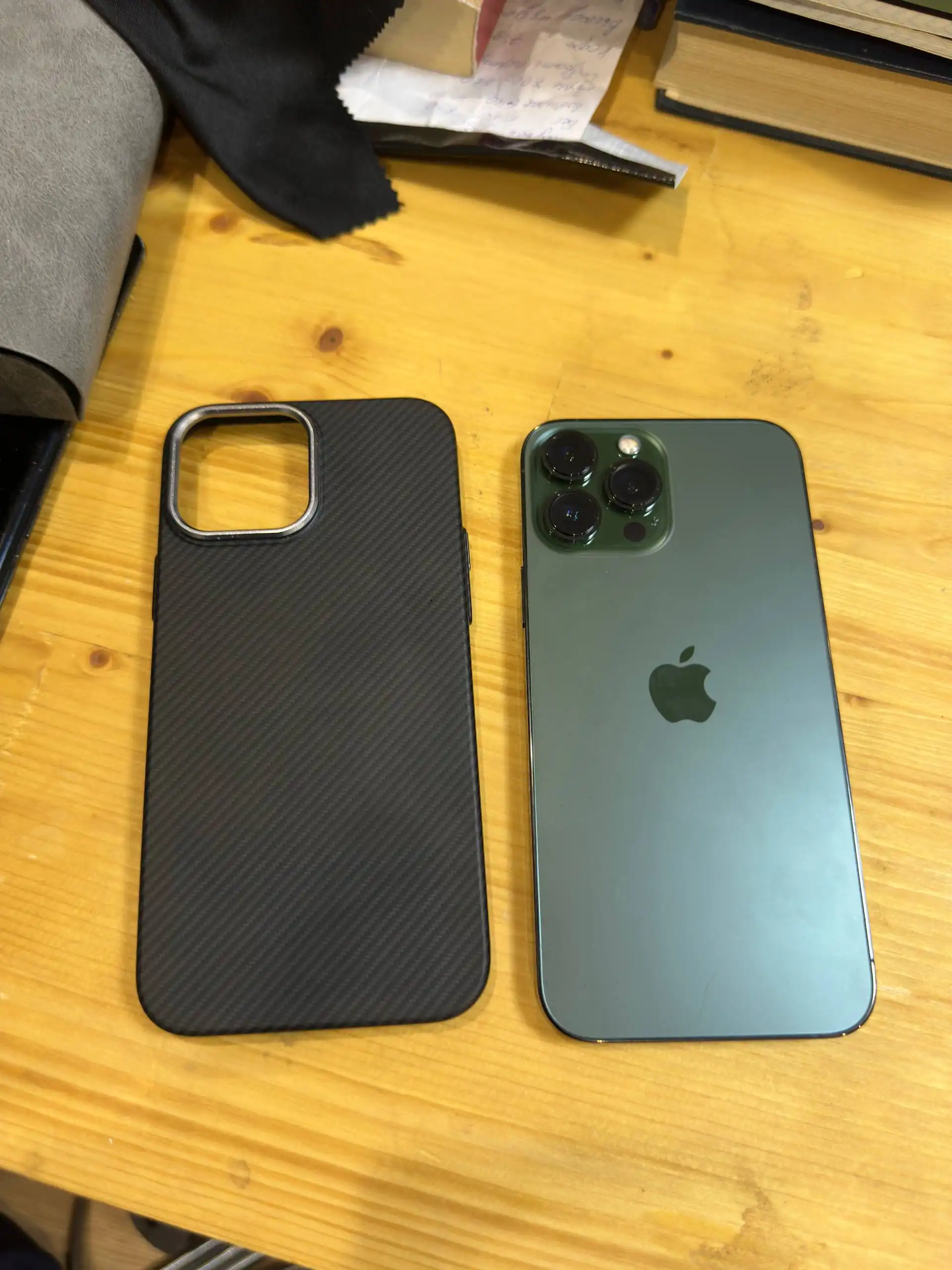 iPhone 13 Pro Max 256 ГБ зелёный - Смартфоны (Электроника) в Саранск