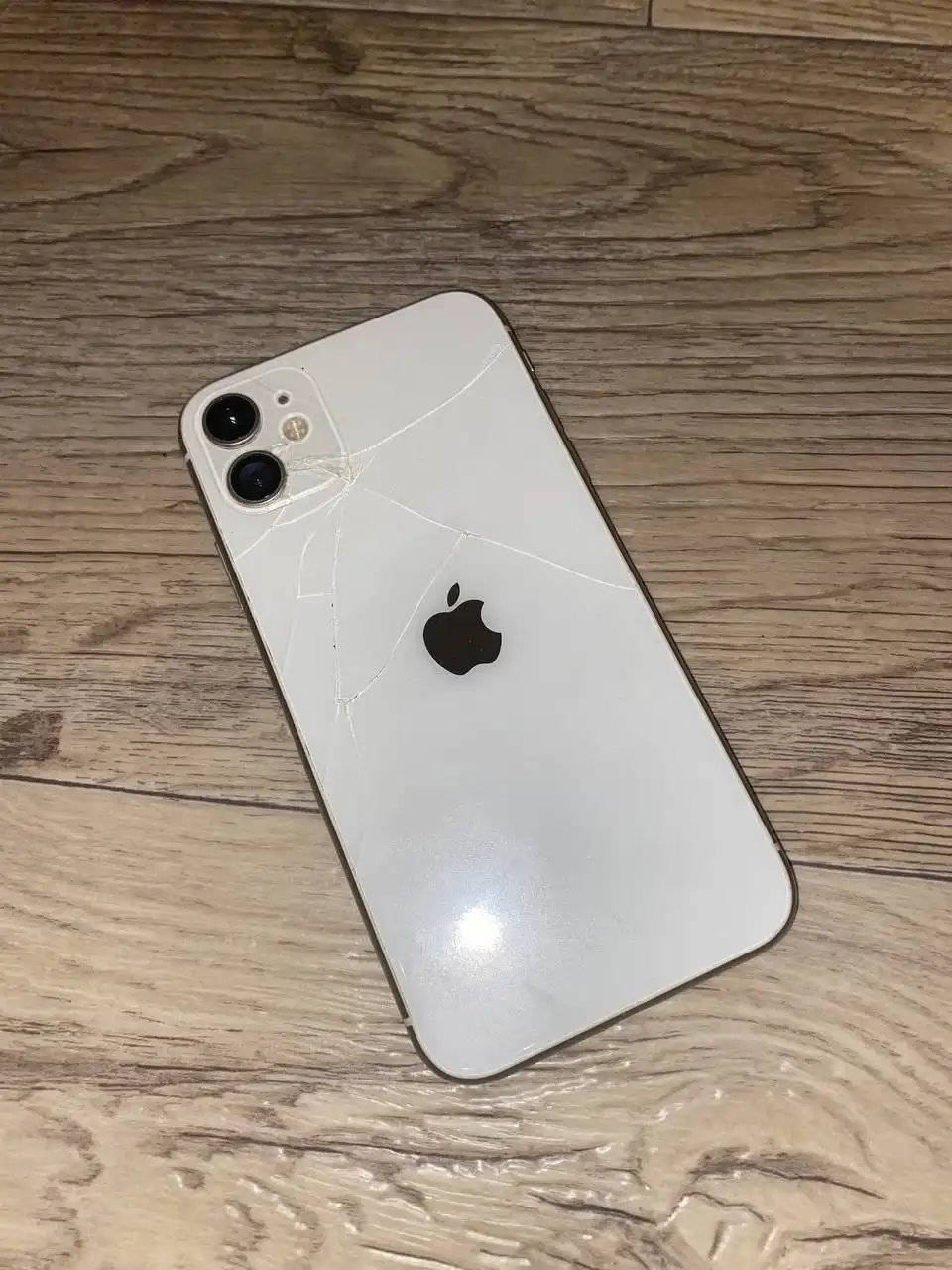 iPhone 11 256гб с повреждениями - Смартфоны (Электроника) в Саранск