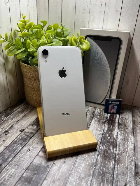IPhone Xr 64 гб с подарками - Смартфоны в Саранск