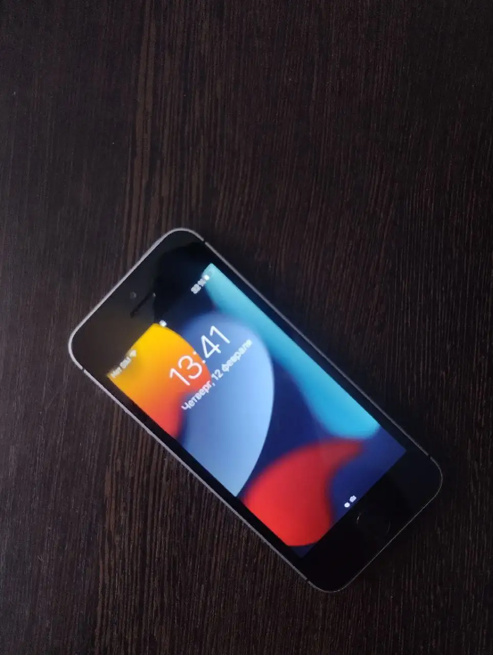 Продам iPhone SE 2016 32 ГБ серебристый - Смартфоны (Электроника) в Саранск