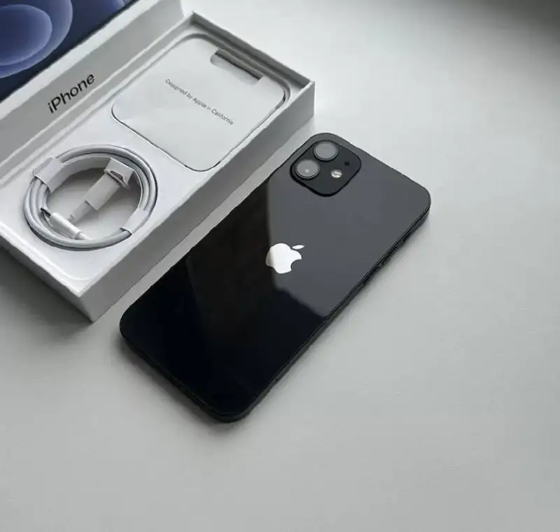iPhone 12 чёрный 128 ГБ - Смартфоны (Электроника) в Саранск