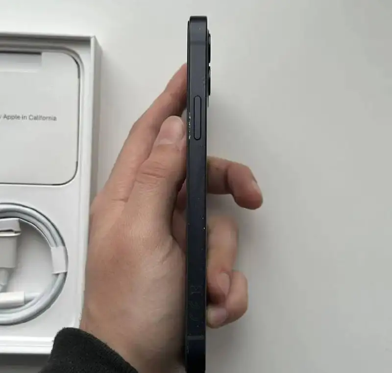 iPhone 12 чёрный 128 ГБ - Смартфоны (Электроника) в Саранск