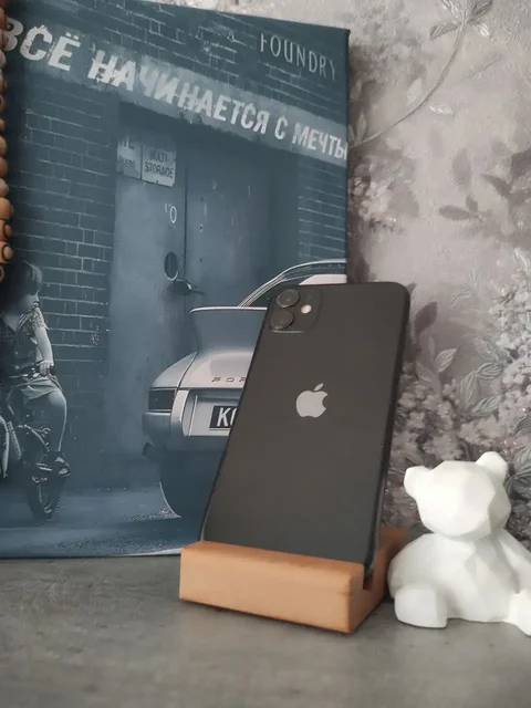 iPhone 11 64 Гб с разбитым экраном - Игры для консолей в Саранск