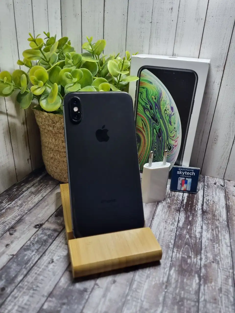 IPhone Xs 64GB в состоянии 6/10 с аксессуарами - Смартфоны (Электроника) в Саранск