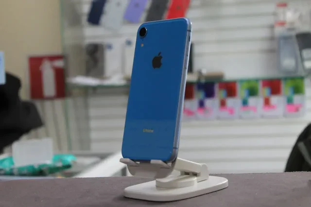 IPhone XR 64 гб с аккумулятором 77% - Аудиотехника в Саранск
