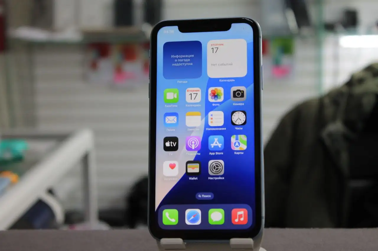 IPhone XR 64 гб с аккумулятором 77% - Смартфоны (Электроника) в Саранск