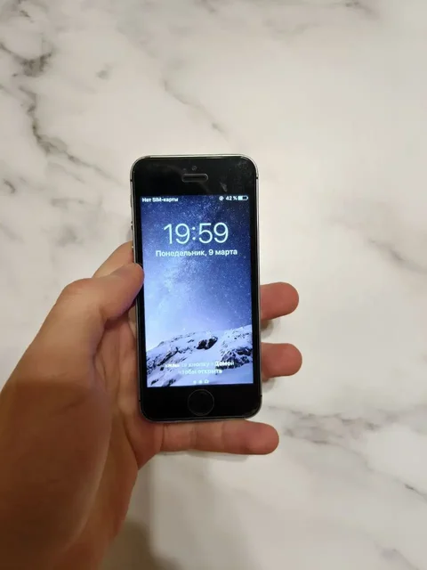 iPhone 5s 16GB на iOS 10 с джейлбрейком - Аудиотехника в Саранск