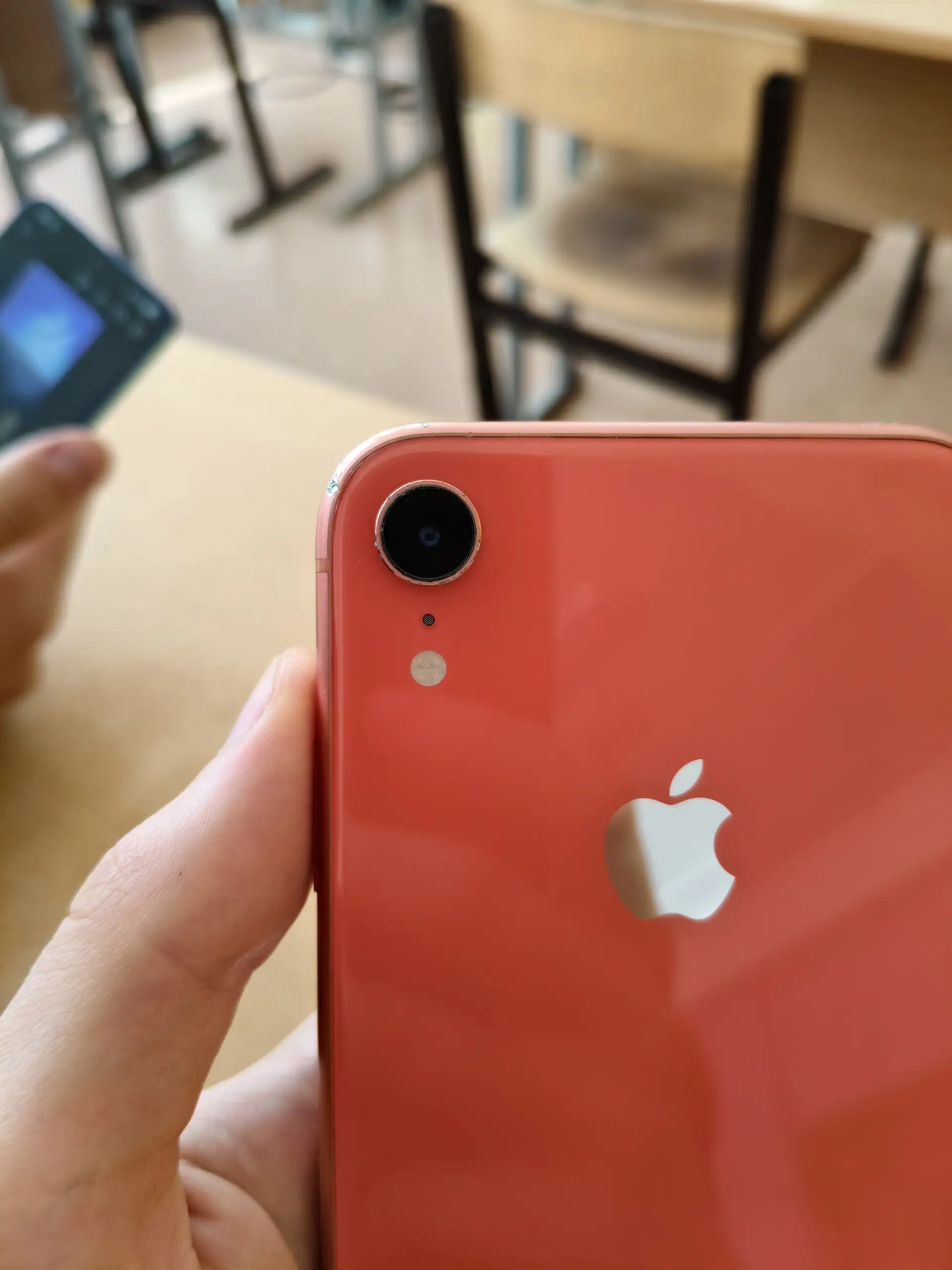 Продажа iPhone Xr 64 ГБ с повреждениями - Смартфоны (Электроника) в Саранск