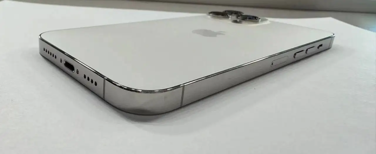 iPhone 13 Pro Max 256gb в идеальном состоянии с новым аккумулятором - Смартфоны (Электроника) в Саранск