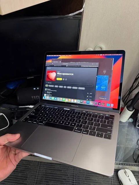 Продам MacBook Pro 13 2019 года - Мониторы в Саранск