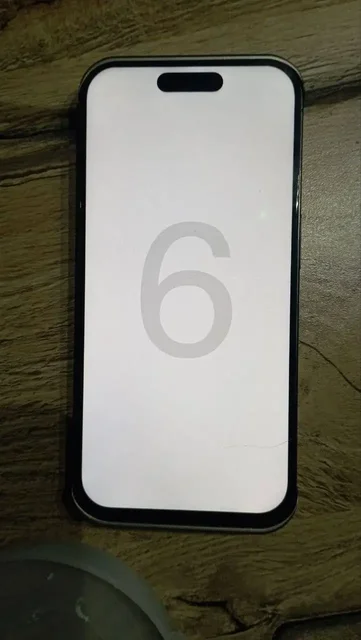 Продам iPhone с неисправным дисплеем и аккумулятором - Телефоны и планшеты в Саранск