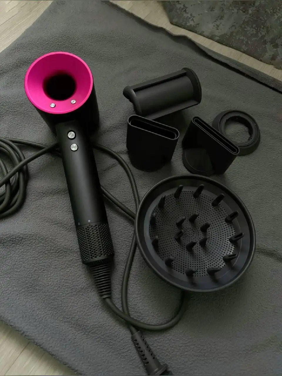 Фен Dyson HD08 с 5 насадками - Бытовая техника (Электроника) в Саранск