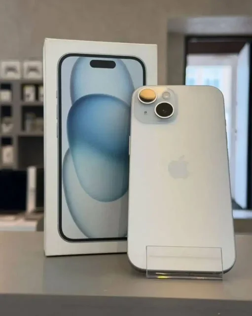 Продажа или обмен комплекта Apple iPhone 15 128/83 - Планшеты в Саранск