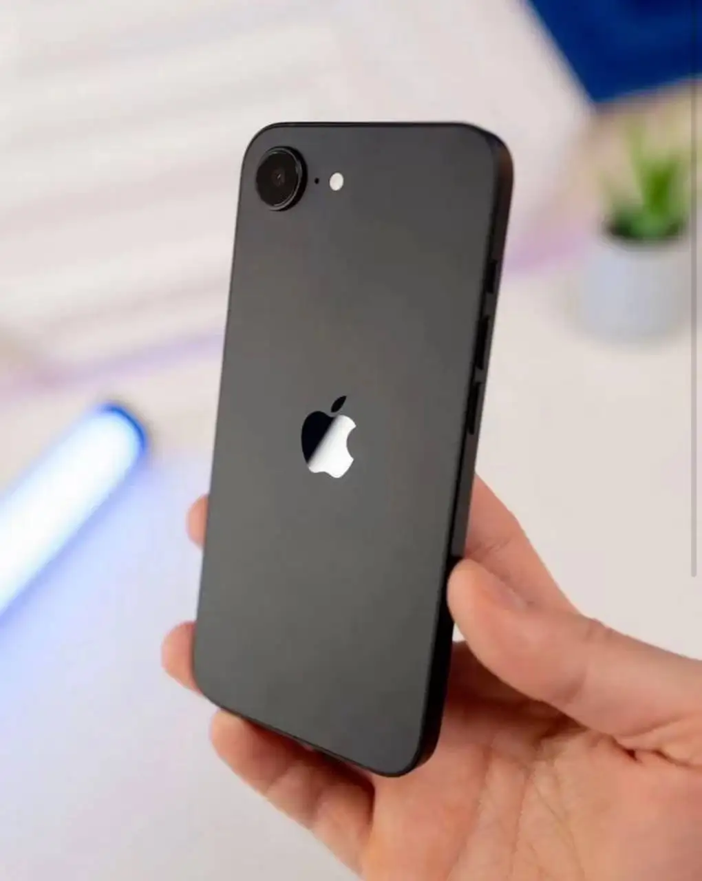 iPhone 16E 128 Гб в отличном состоянии - Смартфоны (Электроника) в Саранск