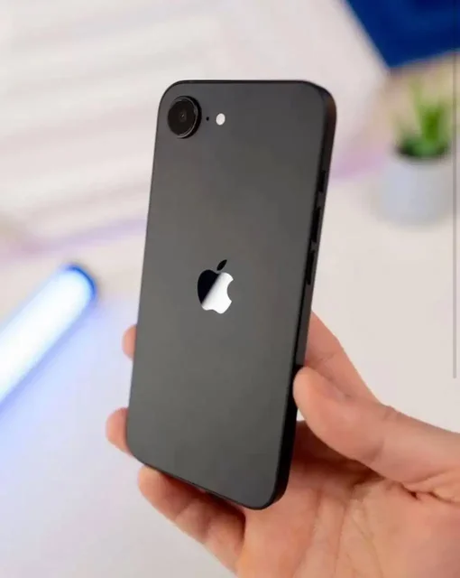 iPhone 16E 128 Гб в отличном состоянии - Планшеты в Саранск