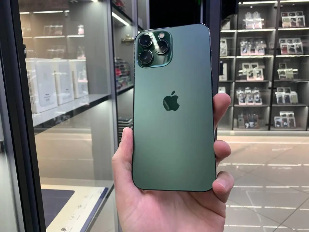 iPhone 13 Pro Max 256GB Green - Смартфоны (Электроника) в Саранск
