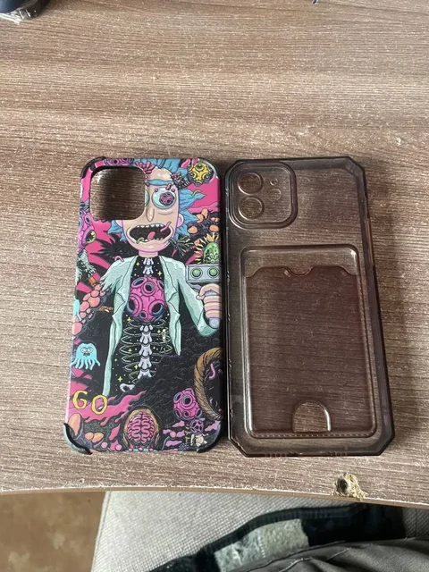 Продам чехлы для iPhone 12 и iPhone 11 - Планшеты в Саранск