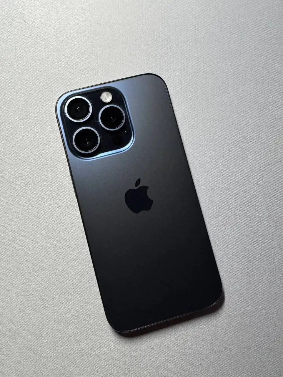 Продам iPhone 15 Pro 256GB с замененным экраном и АКБ - Смартфоны (Электроника) в Саранск