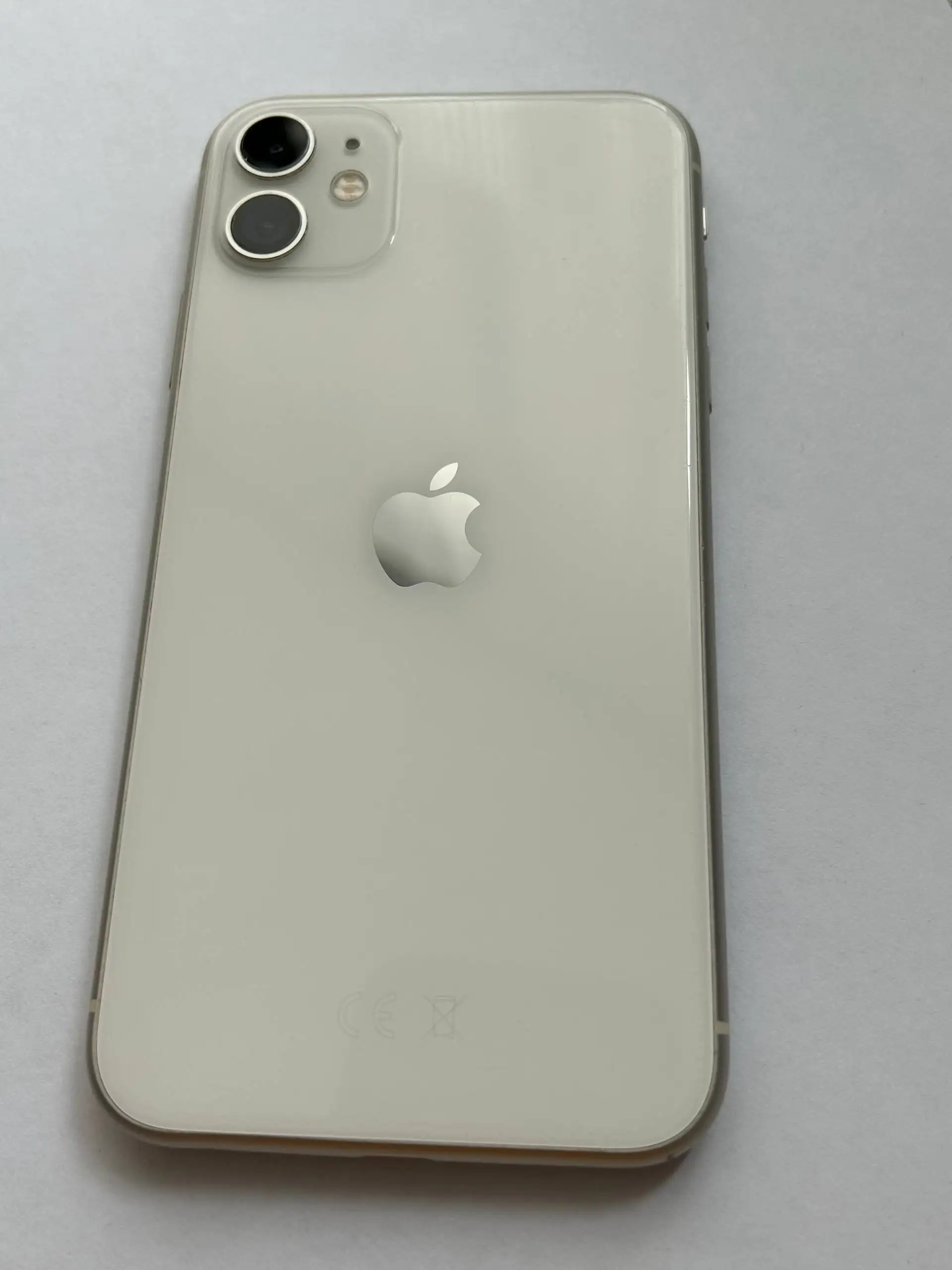 Продам iPhone 11 128 ГБ с новым аккумулятором - Смартфоны (Электроника) в Саранск