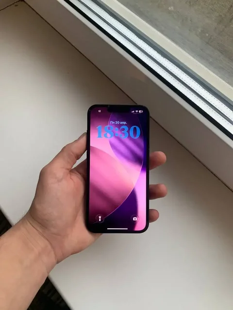 Продается айфон 13 с трещиной на дисплее - Электроника в Саранск