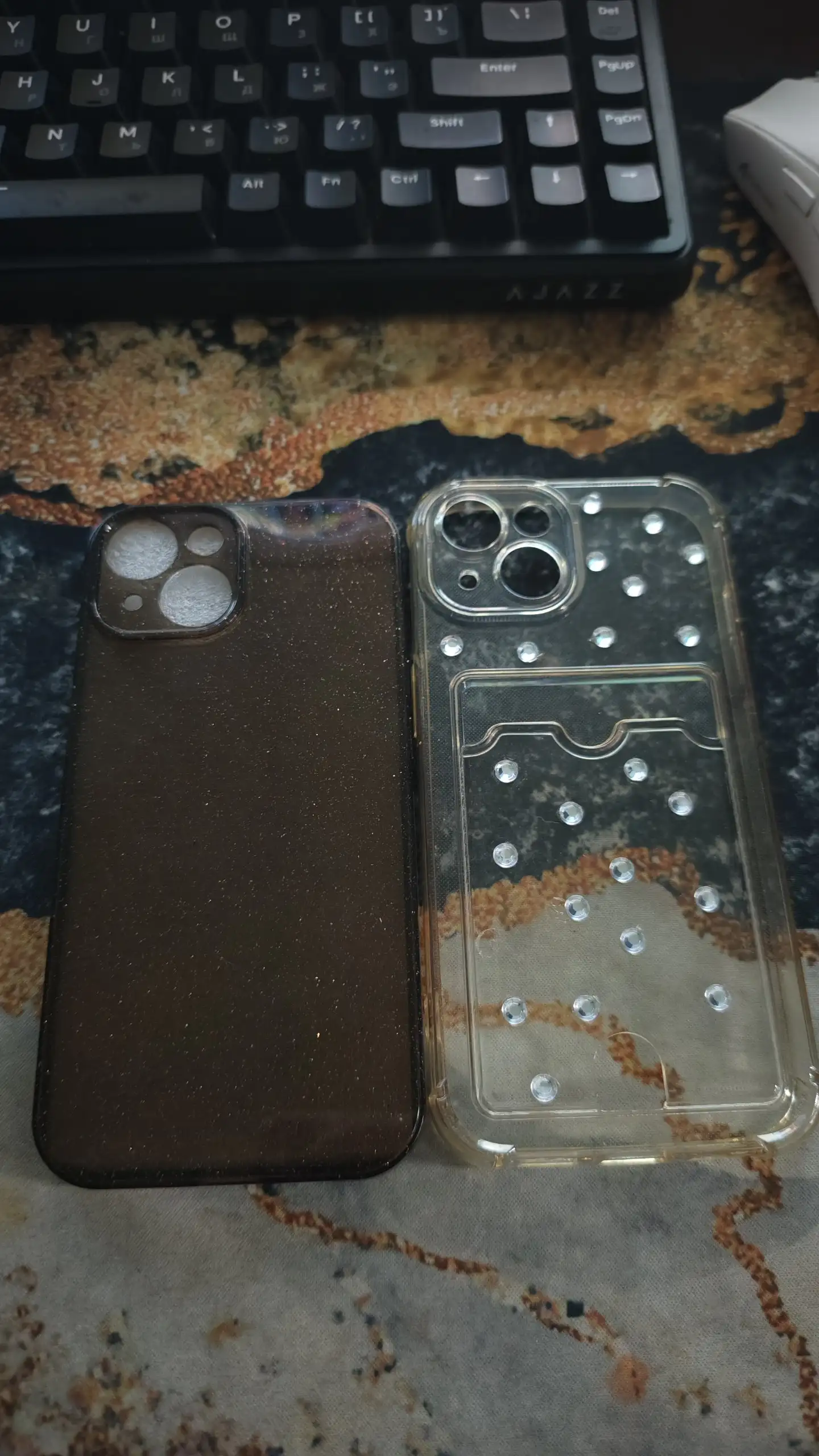 Чехлы для iPhone 15 - Аксессуары для телефонов (Электроника) в Саранск