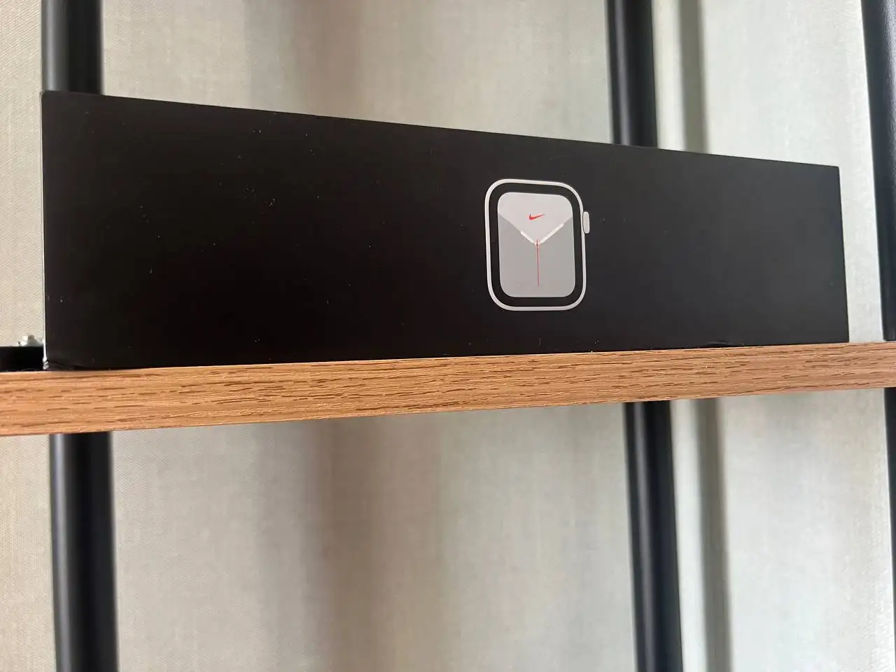 Apple Watch Nike S5 40MM - Умные часы (Электроника) в Саранск
