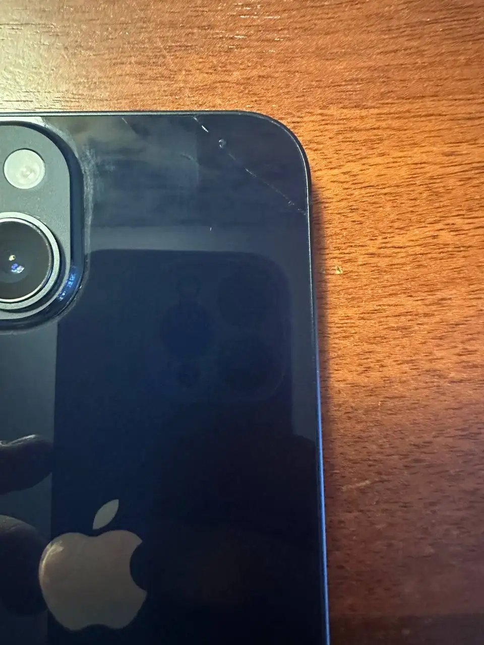 iPhone 14 256GB с небольшим сколом - Электроника в Неизвестно