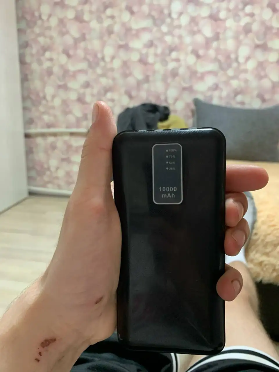 Продам повер банк 10000mAh - Зарядные устройства и аккумуляторы (Электроника) в Саранск
