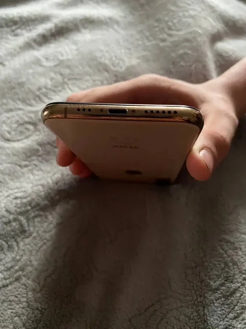 Продам iPhone XS 256GB - Зарядные устройства и аккумуляторы в Саранск