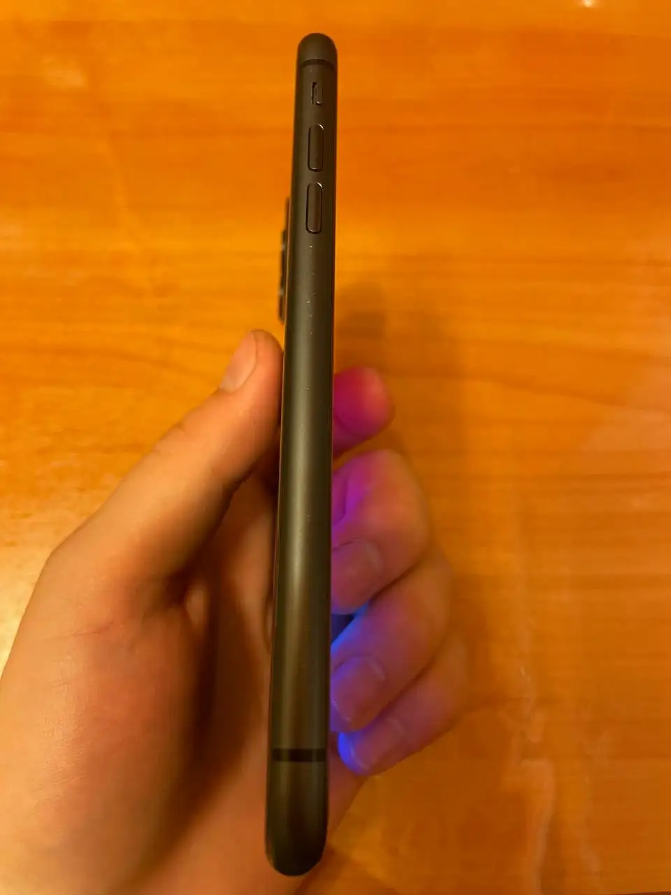 Продам iPhone 11 и iPhone 12 64 ГБ - Мобильные телефоны (Электроника) в Саранск