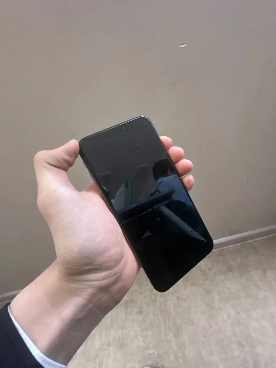iPhone XS Max 256GB (АКБ 80), разбита крышка, не работает фронталка - Электроника в Саранск