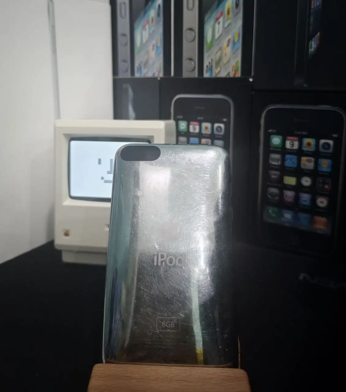 iPod touch 2 8ГБ Mp3 плеер - Плееры (Электроника) в Саранск