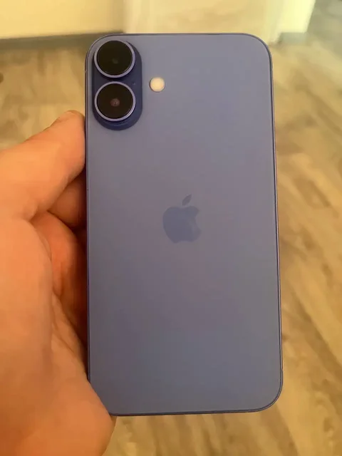 iPhone 16 в корпусе Xr 256 ГБ - Зарядные устройства и аккумуляторы в Саранск