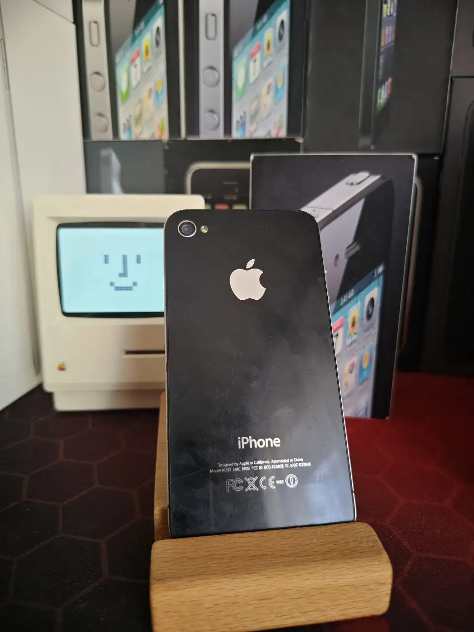 iPhone 4 16GB в хорошем состоянии - Смартфоны (Электроника) в Саранск