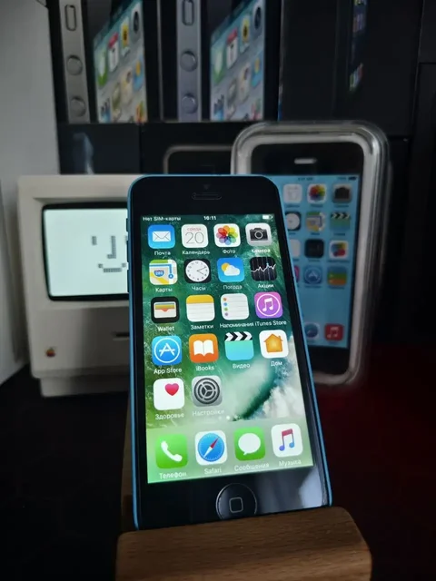 iPhone 5c 16Gb подарками - Зарядные устройства и аккумуляторы в Саранск