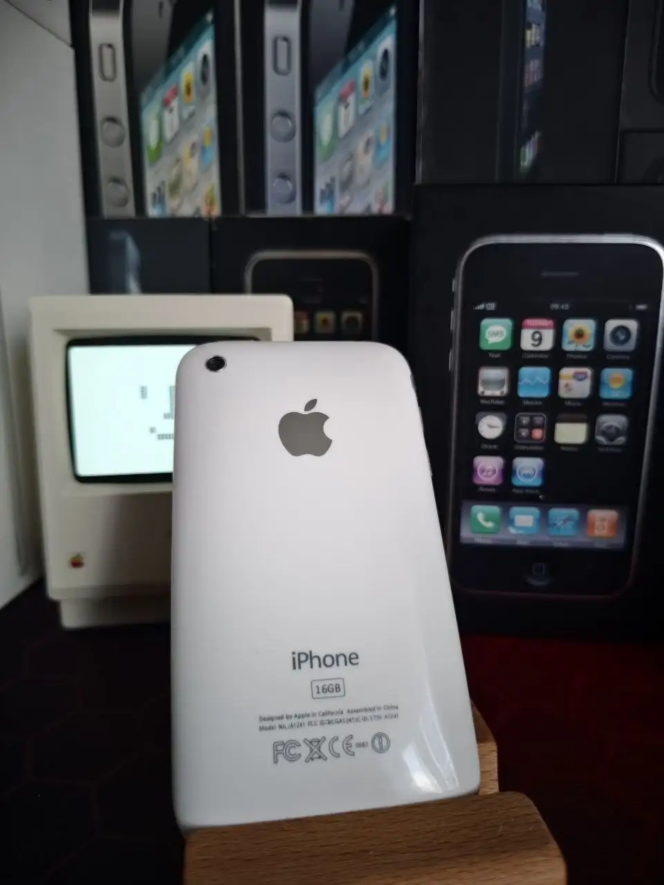 IPhone 3G 8GB - Мобильные телефоны (Электроника) в Саранск