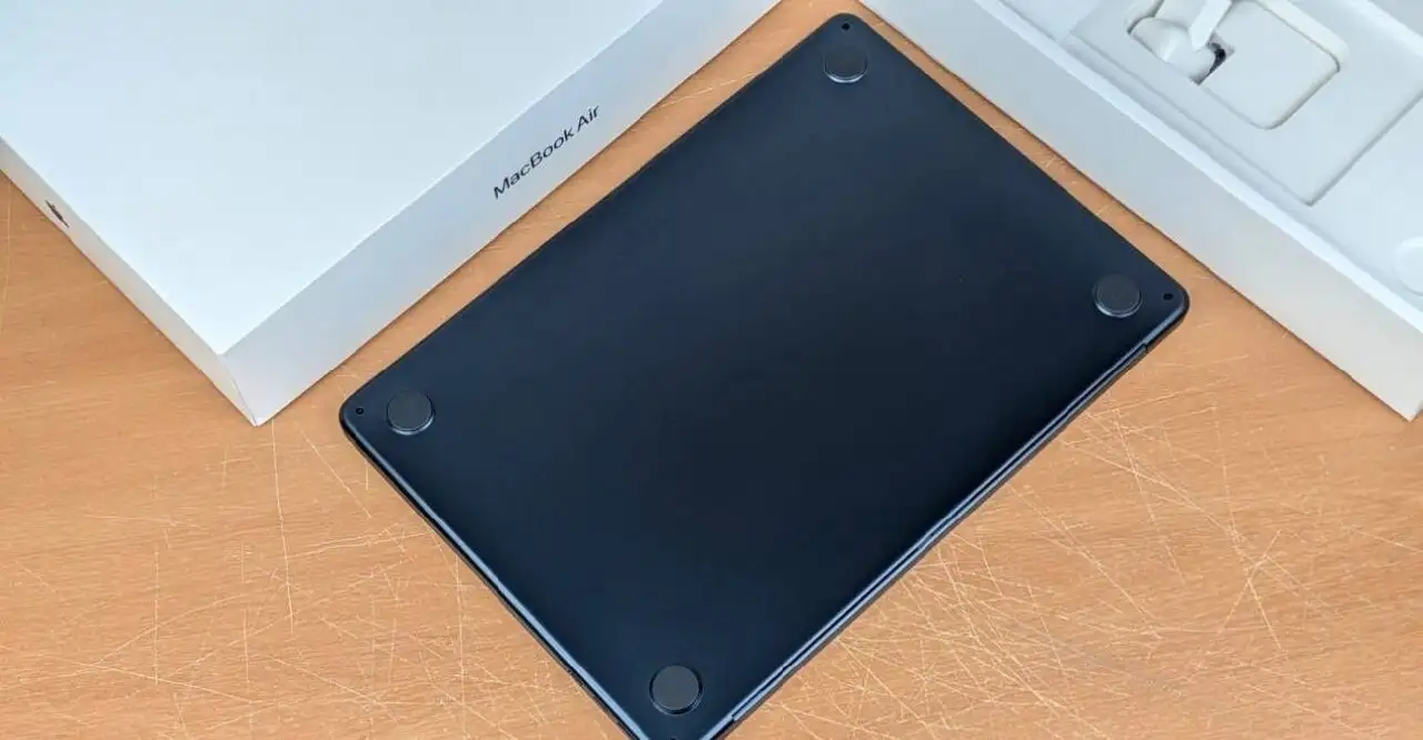 MacBook Air M2 Midnight 8/256 - Ноутбуки (Электроника) в Саранск