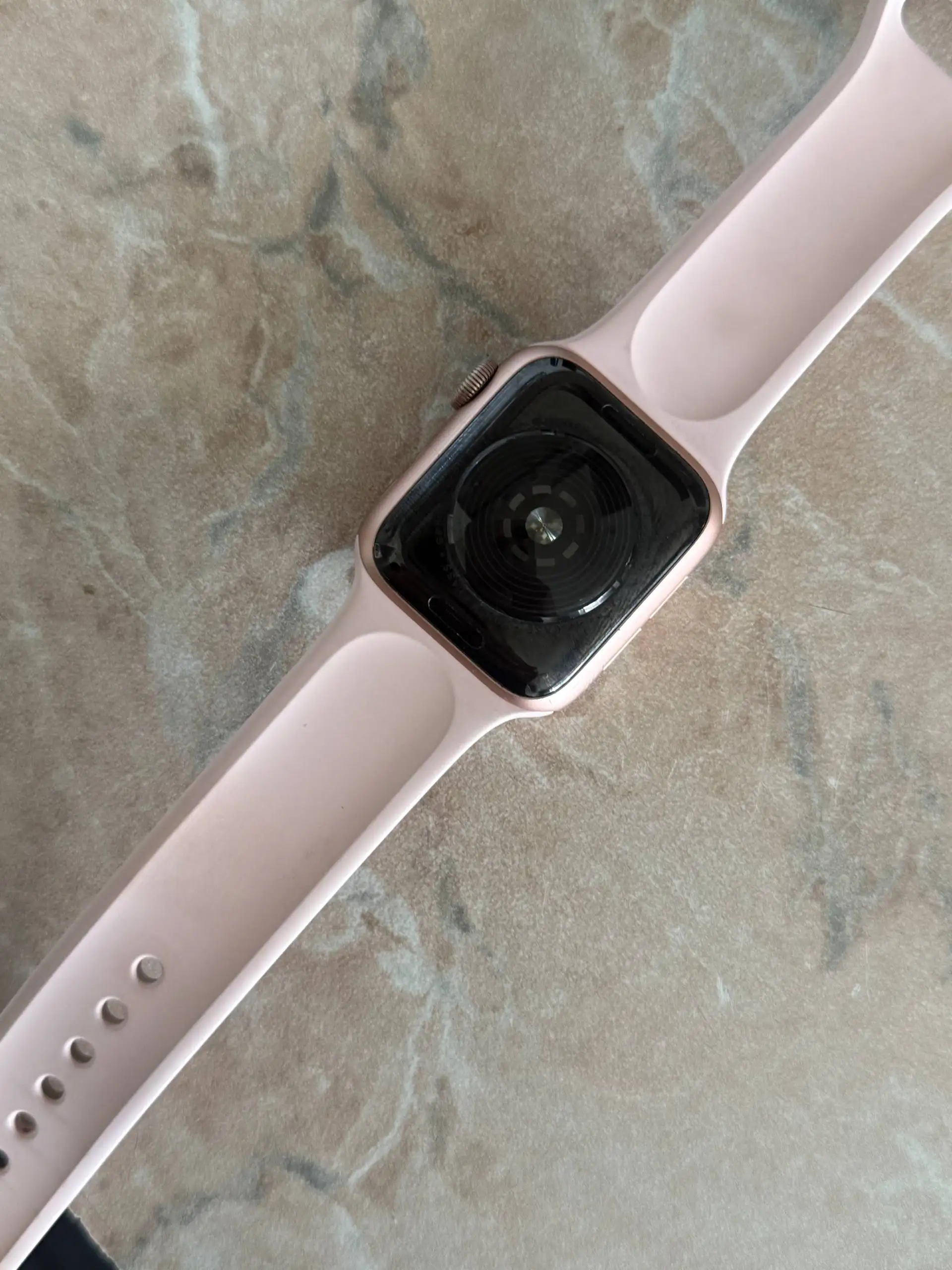 Apple Watch SE Rose Gold - Умные часы (Электроника) в Саранск