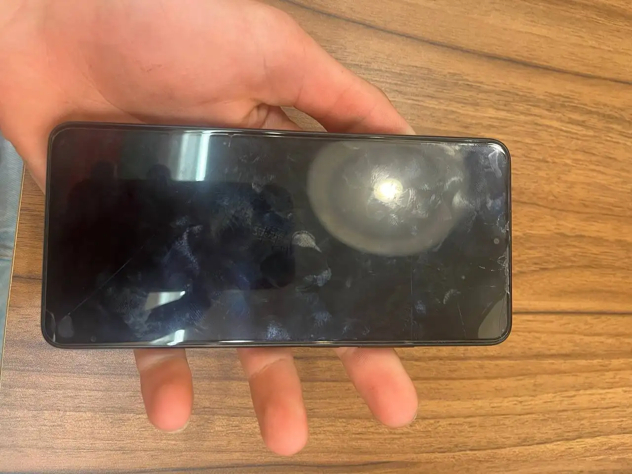 Poco X7 Pro с трещинами - Смартфоны (Электроника) в Саранск