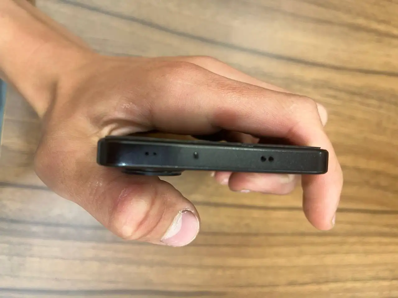 Poco X7 Pro с трещинами - Смартфоны (Электроника) в Саранск