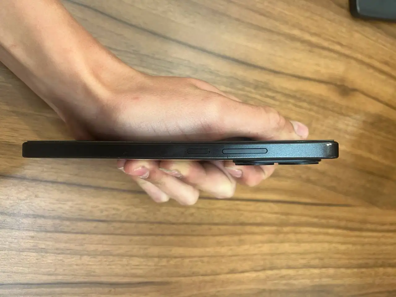 Poco X7 Pro с трещинами - Смартфоны (Электроника) в Саранск