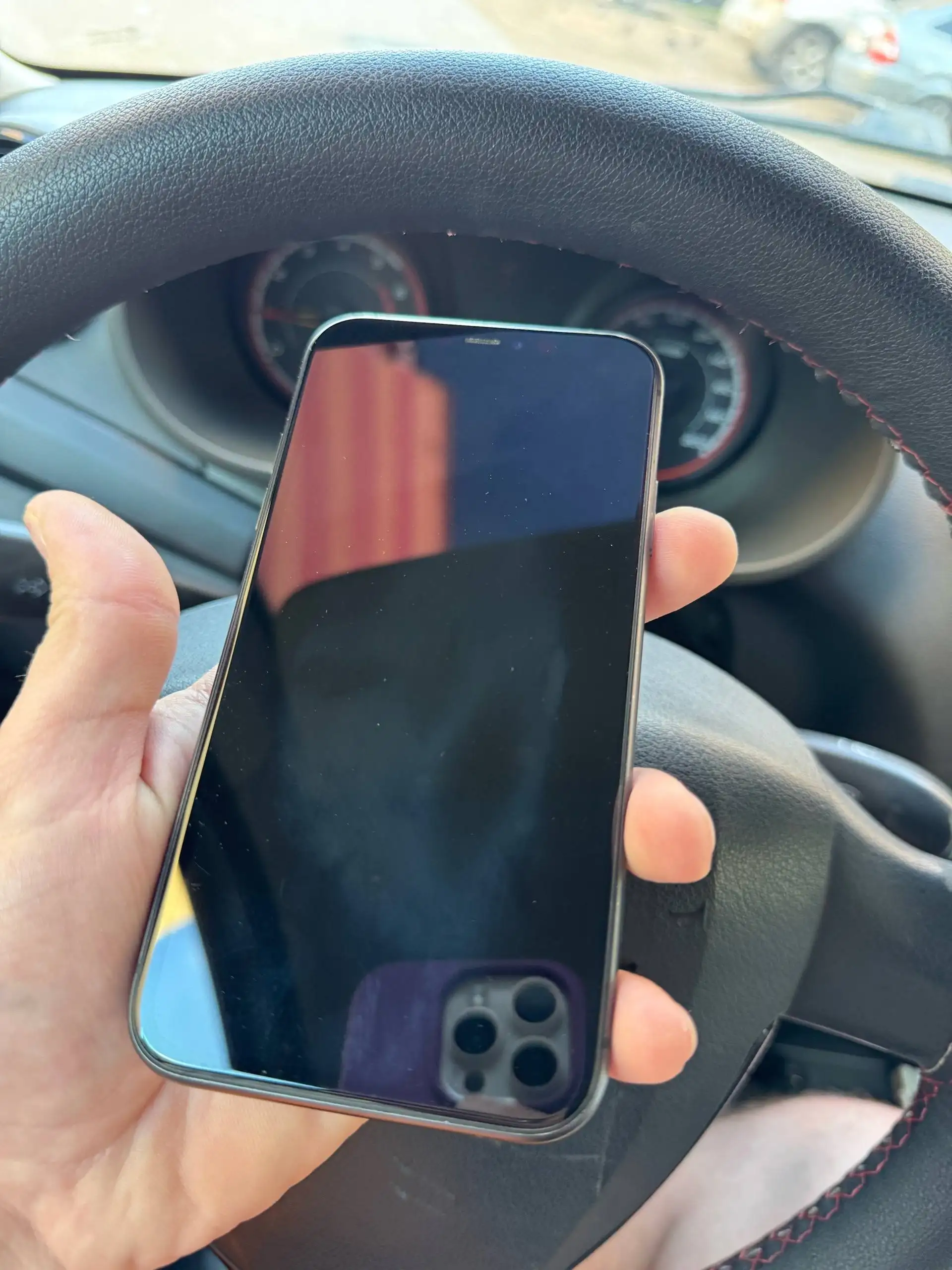 Продажа iPhone 13 и iPhone 11 - Смартфоны (Электроника) в Саранск