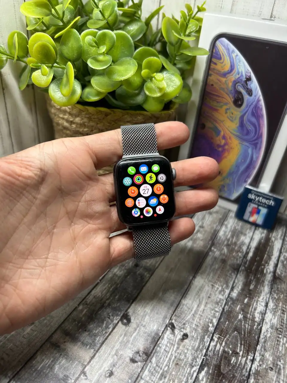 Apple Watch SE 2020 32GB - Умные часы (Электроника) в Саранск