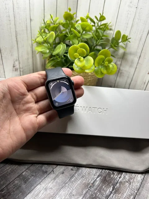 Apple Watch 4, 44mm - Электроника в Саранск