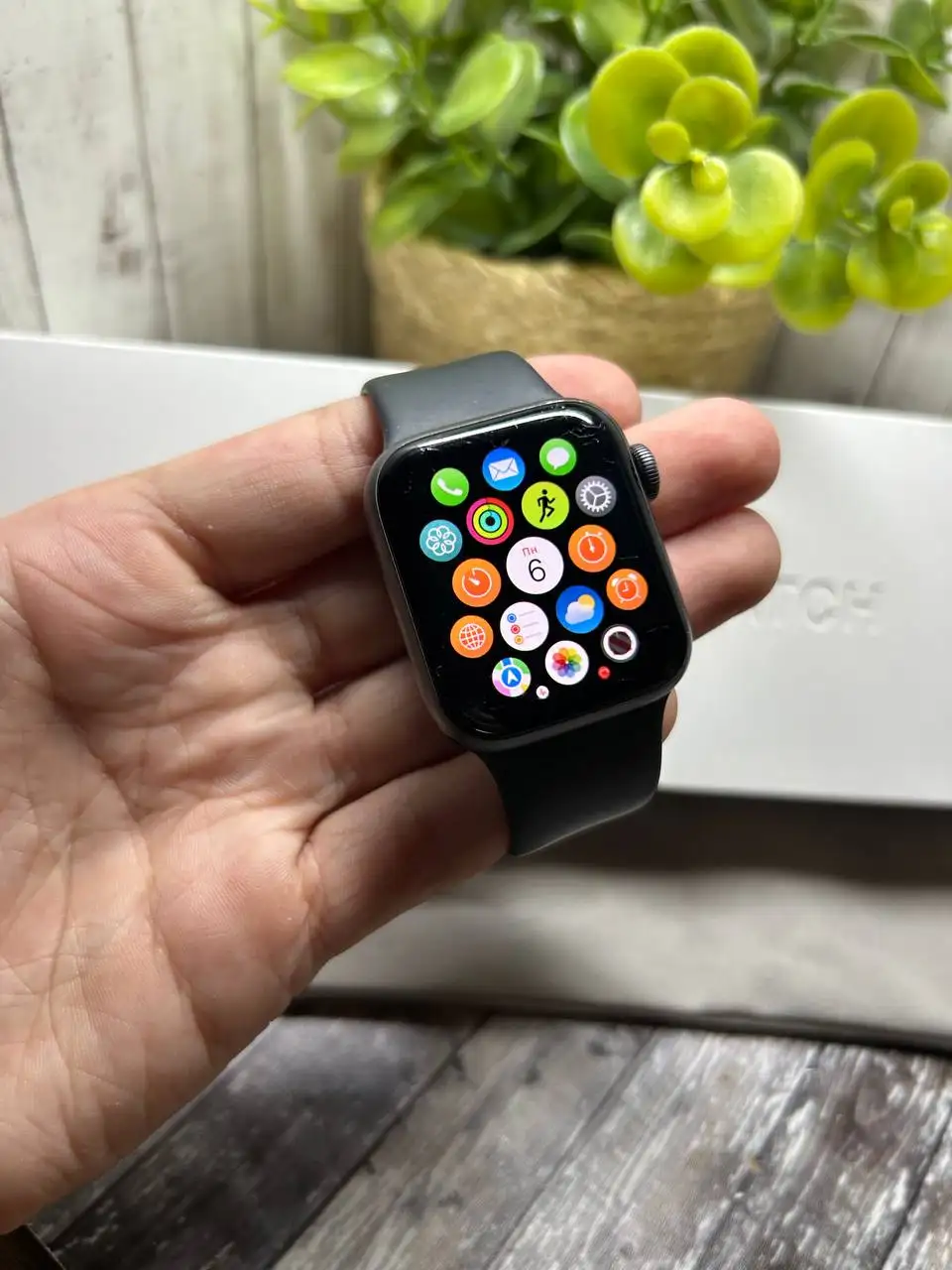 Apple Watch 4 44mm - Носимые устройства (Электроника) в Саранск