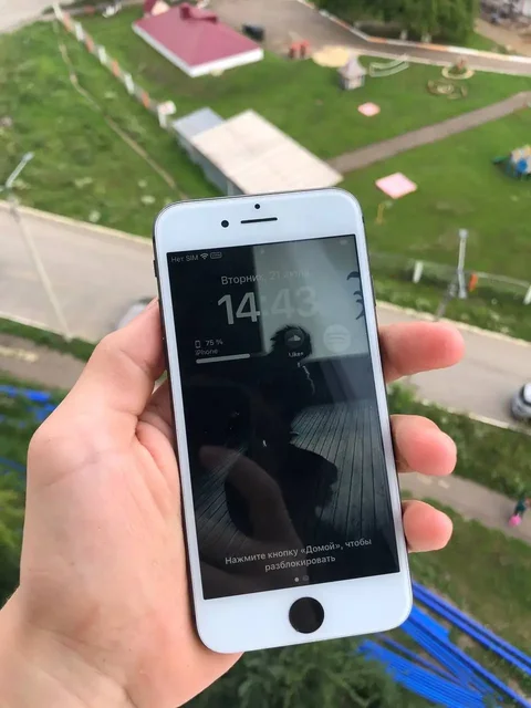 Продам iPhone 8 64GB - Автомагнитолы в Саранск